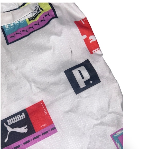 Puma Men's Brand Love All Over Print 8" Woven Shorts Size Medium - Picture 3 of 5